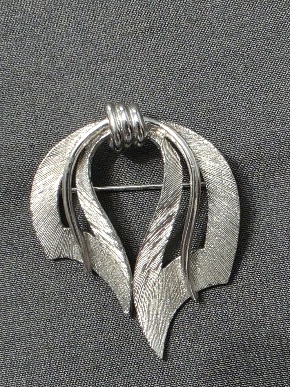 Estate Silver-Tone Sculpted Leaf Designer Brooch - 547